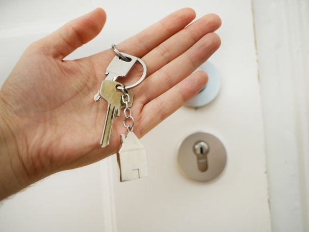 https://KrisV.StopRentingStartOwning.com